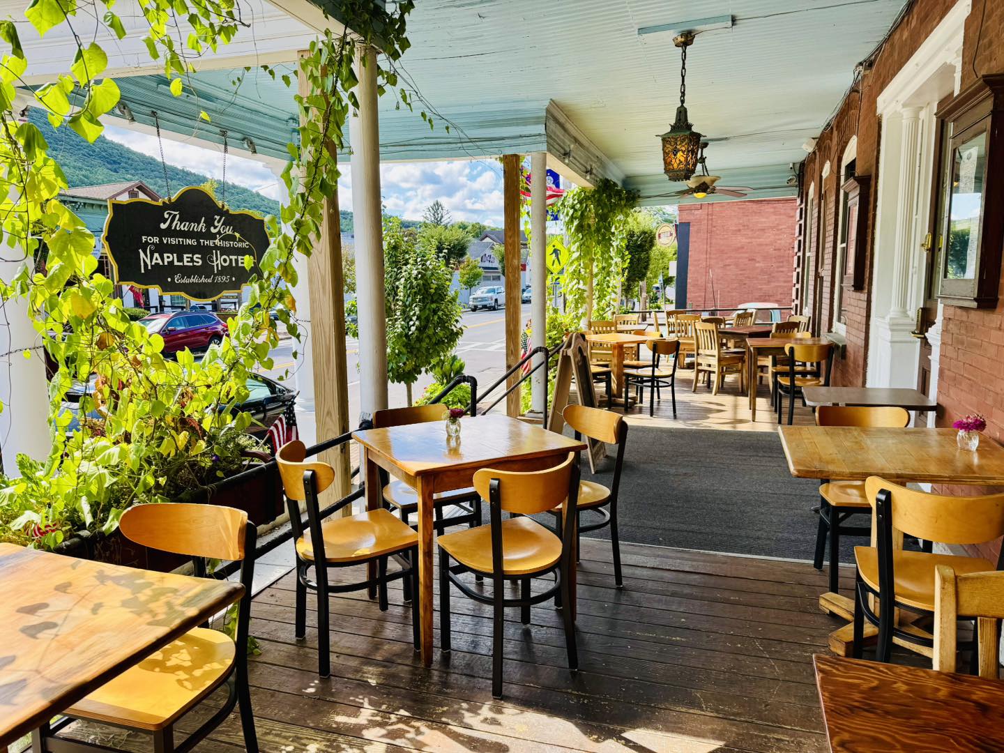 Summer porch dining